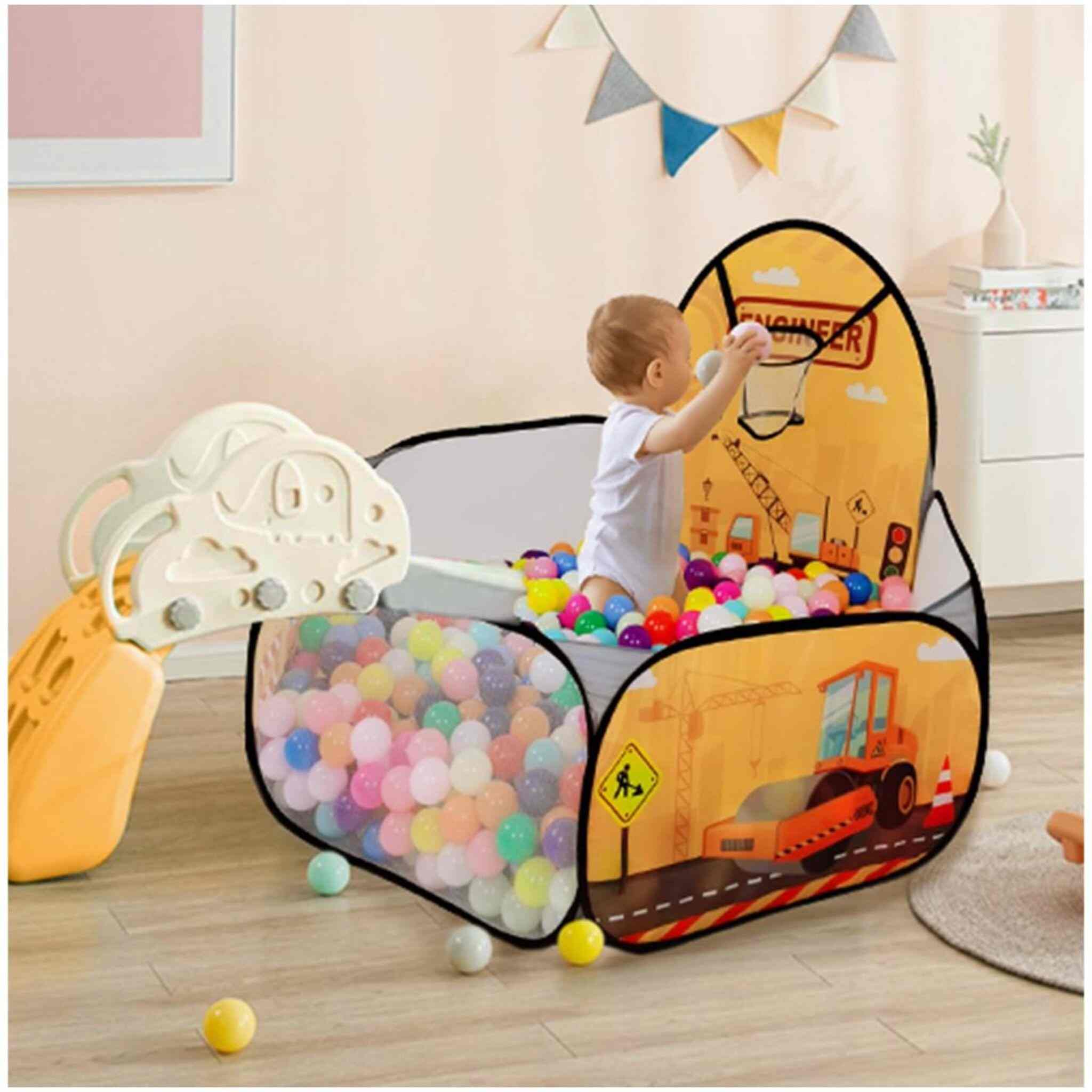 Car-Shaped playpen for children with 100 balls (yellow)