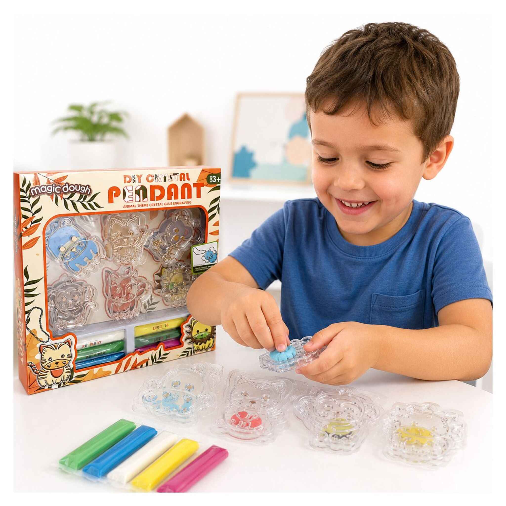 Large Animal Themed Pendant Making Set (18 pieces)
